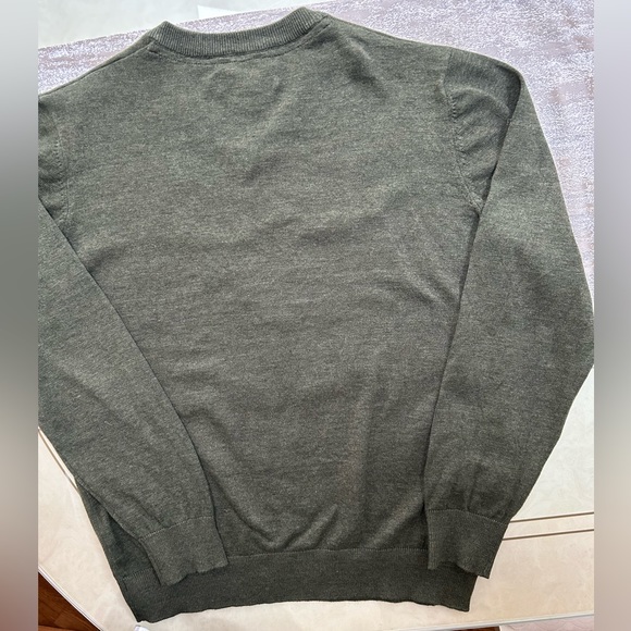 Men’s U.S Polo Assn V-neck Sweater - Picture 14 of 14